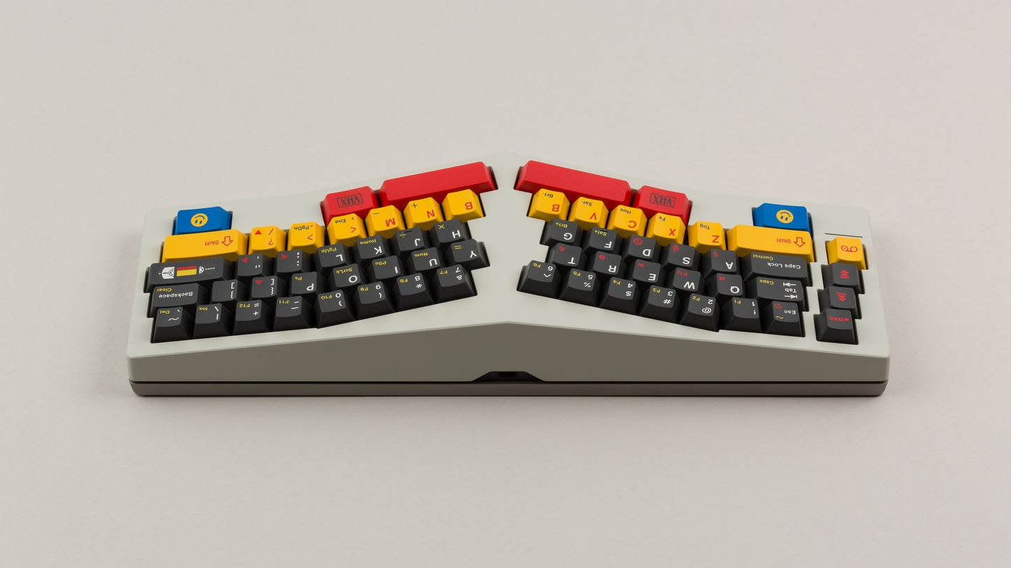 gmk cyl rewind on a beige Type K keyboard back view